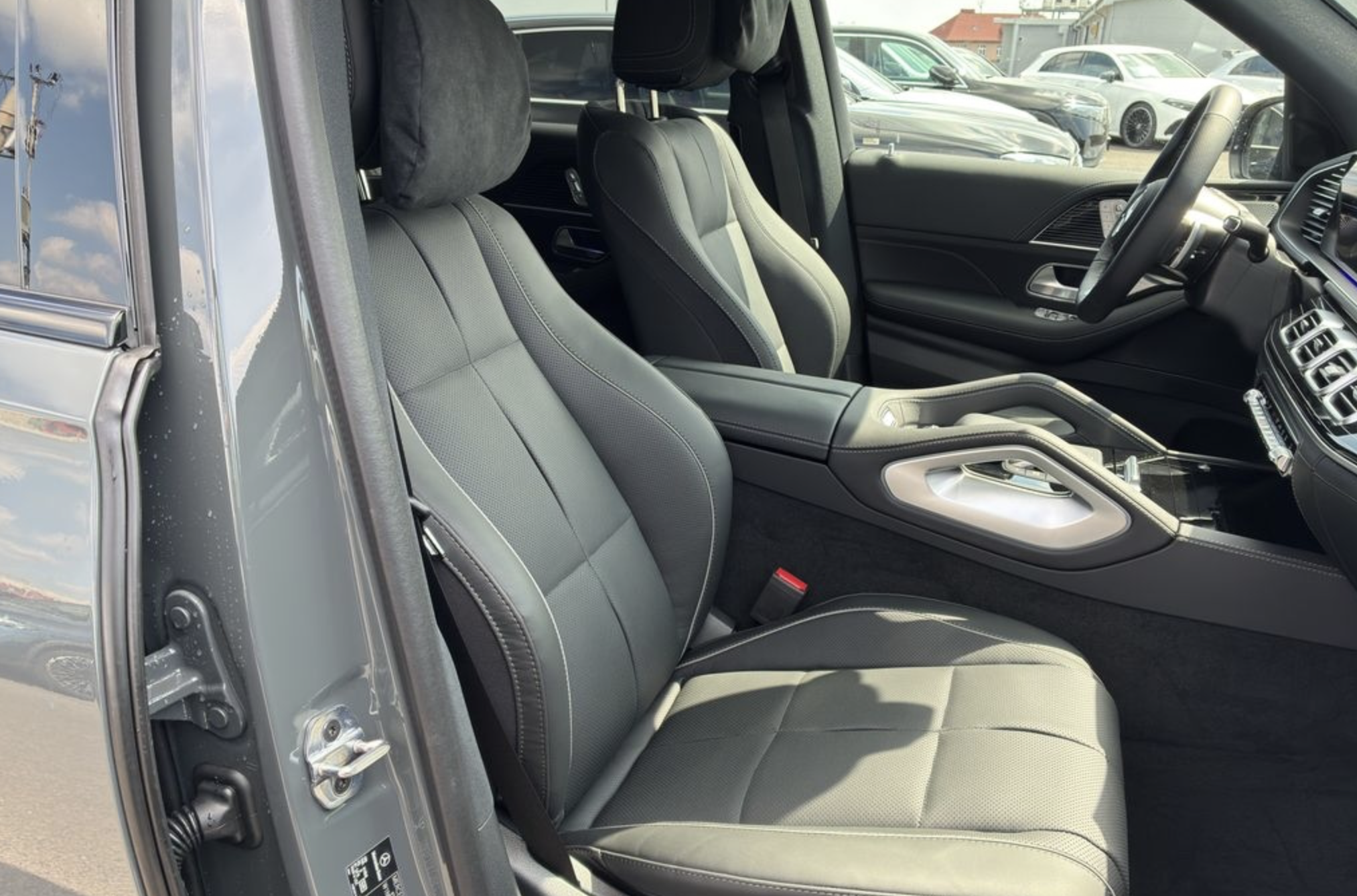 MERCEDES GLS 450d AMG | FACELIFT | SKLADEM | ČESKÉ PŘEDVÁDĚCÍ AUTO | ŠEDÁ SILICON S ČERNOU KŮŽÍ | MAXIMÁLNÍ VÝBAVA | VIP SLEVA | NÁKUP ONLINE | AUTOiBUY.com